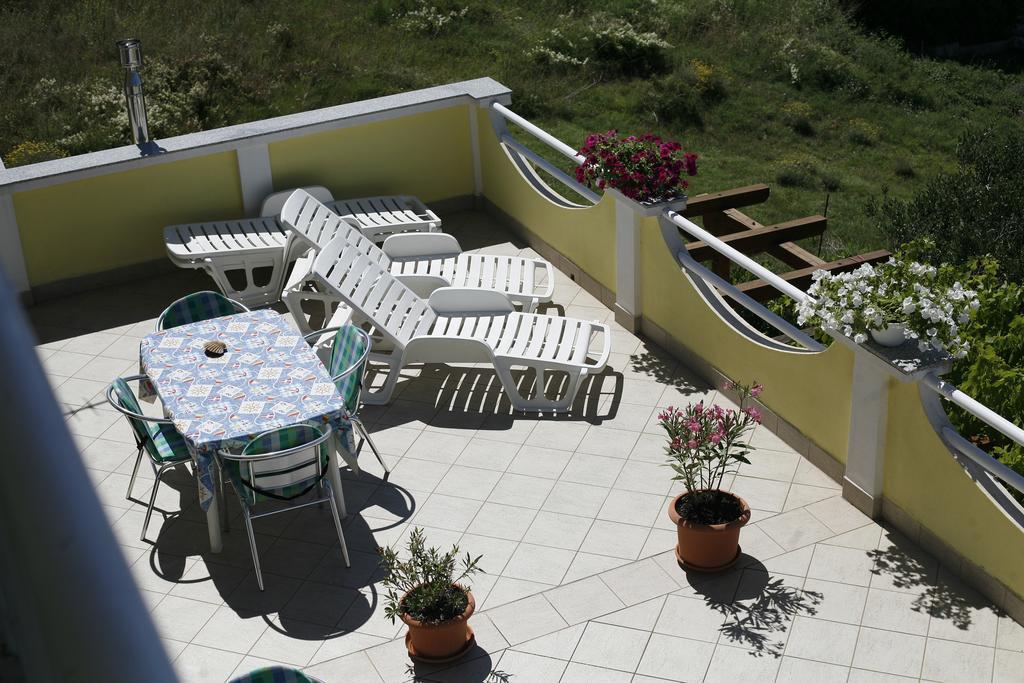 Apartments Roza Miškovići 外观 照片