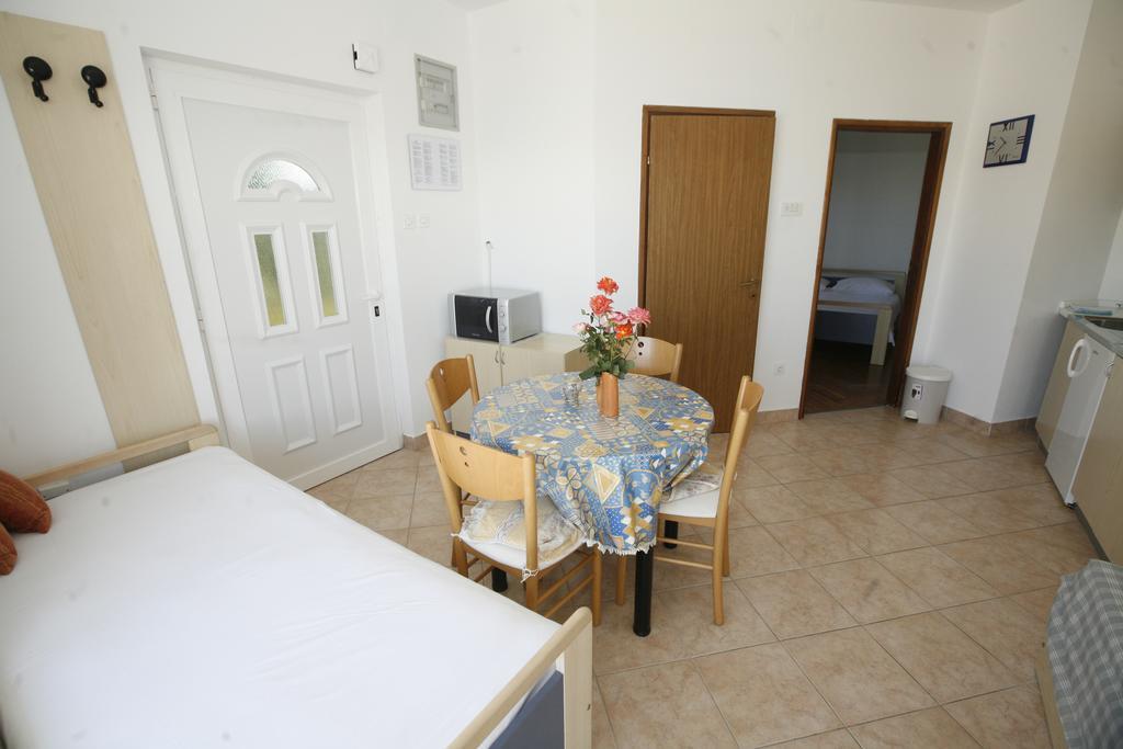Apartments Roza Miškovići 外观 照片