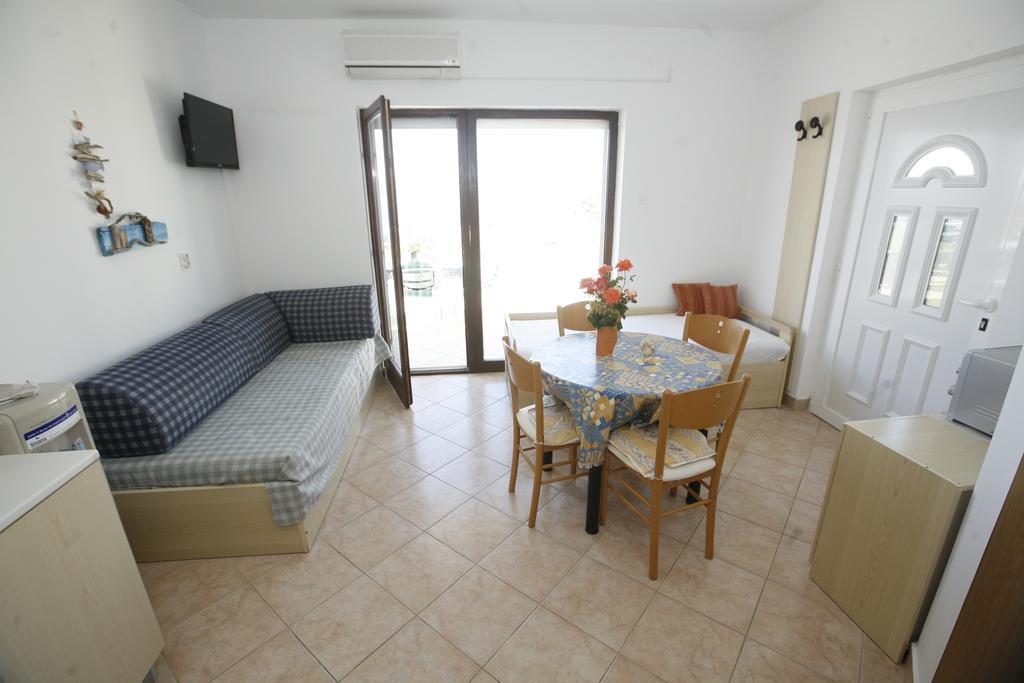 Apartments Roza Miškovići 外观 照片