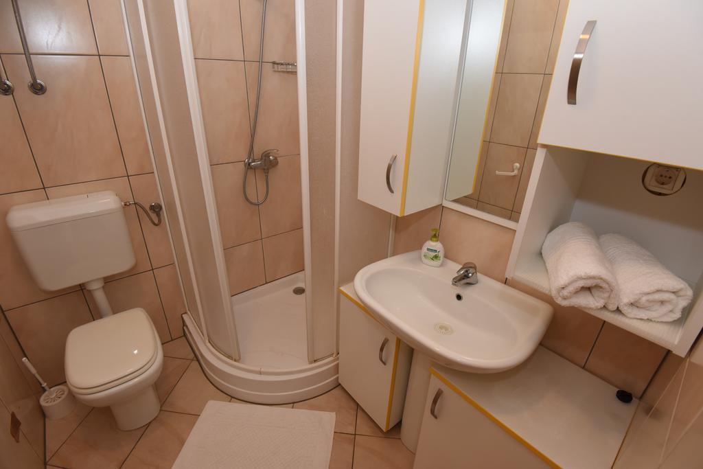 Apartments Roza Miškovići 外观 照片
